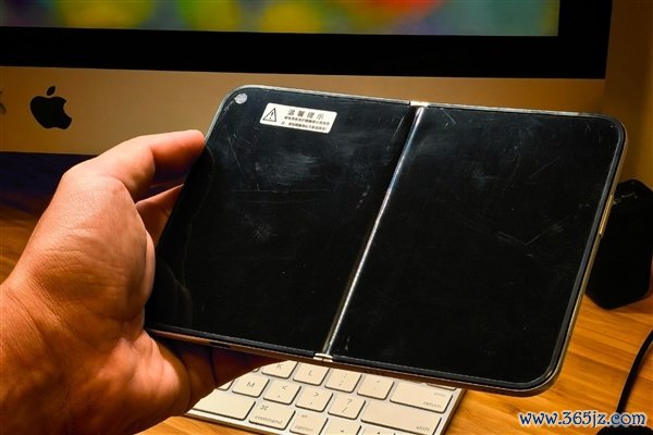 iPhone Ultra取消Face ID:改用侧边指纹 博主惊羡像是在作念梦